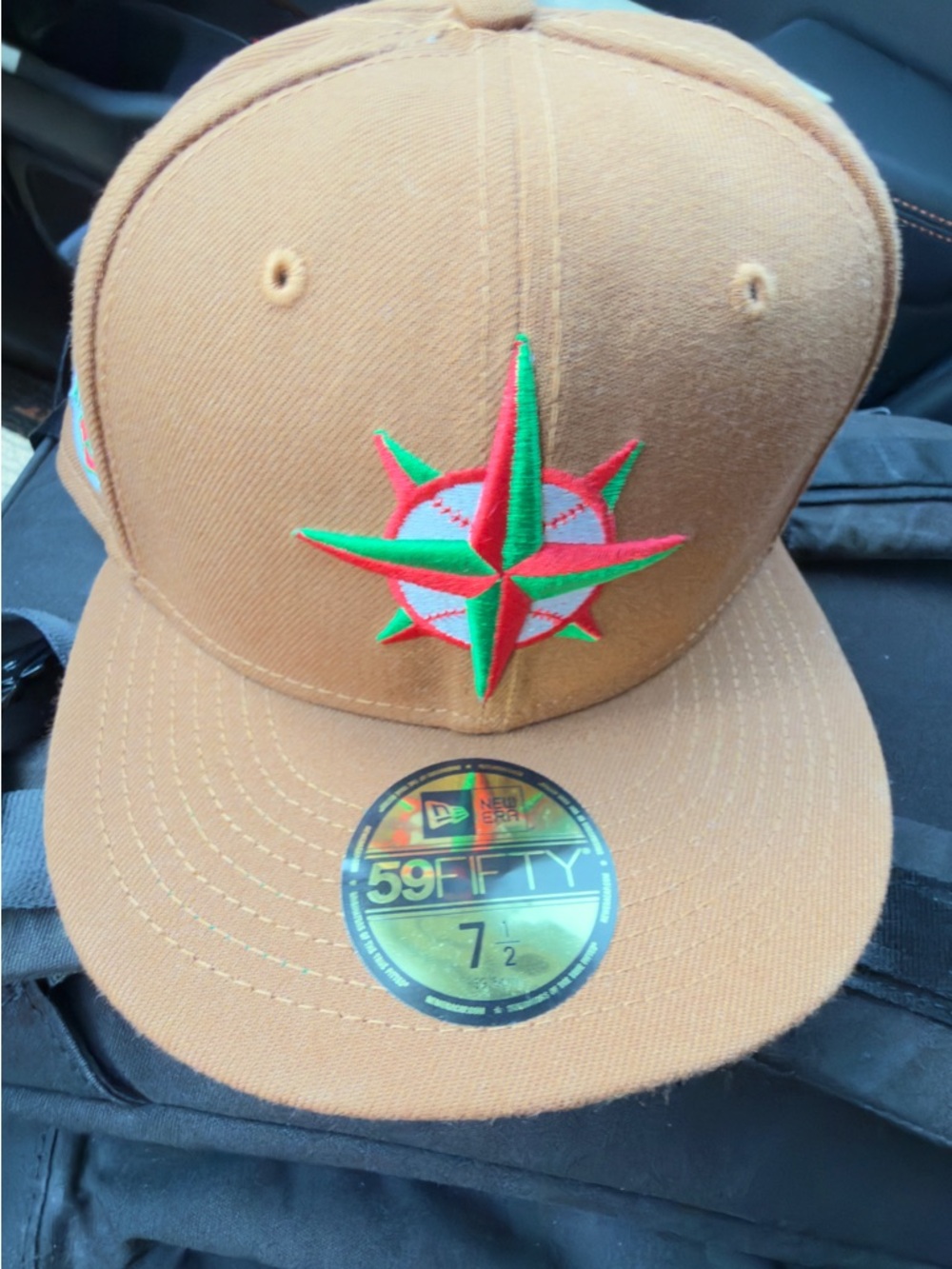 Hat club Seattle Mariners New Era 59FIFTY Brown 35th Season Patch Fitted 7 1/2